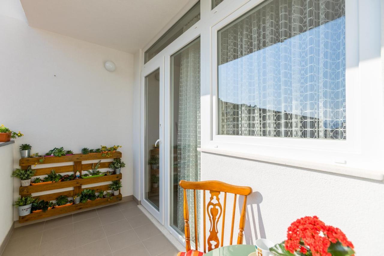 Studio Apartment Romana Split Exterior photo